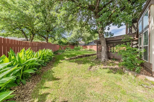 $375,000 | 305 Warbler Drive, Bedford, TX 76021