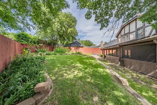 $375,000 | 305 Warbler Drive, Bedford, TX 76021