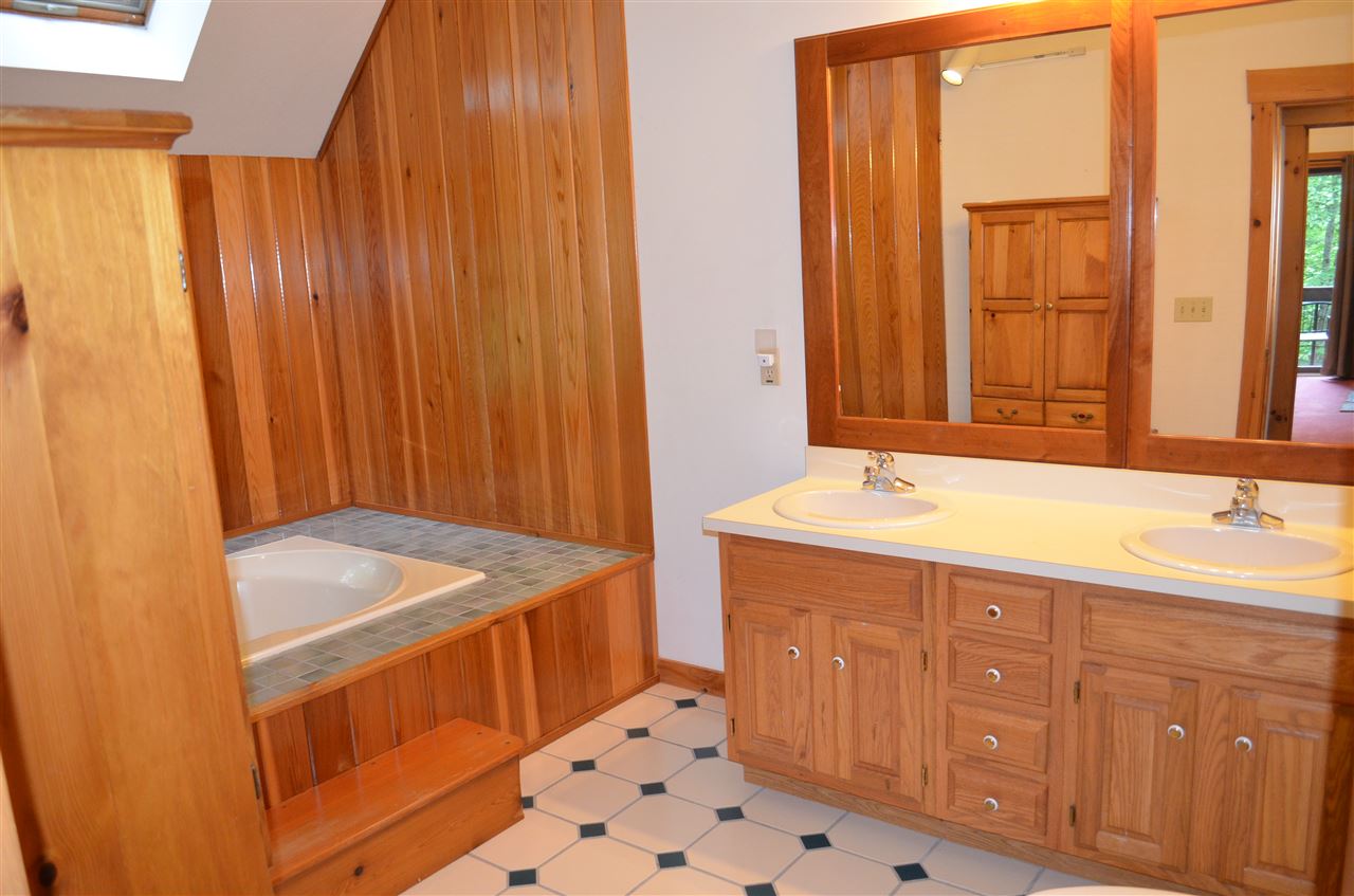233 Soaring Hawk Road Plymouth, VT 05056 - Photo 16 of 40 Gallery Image 16