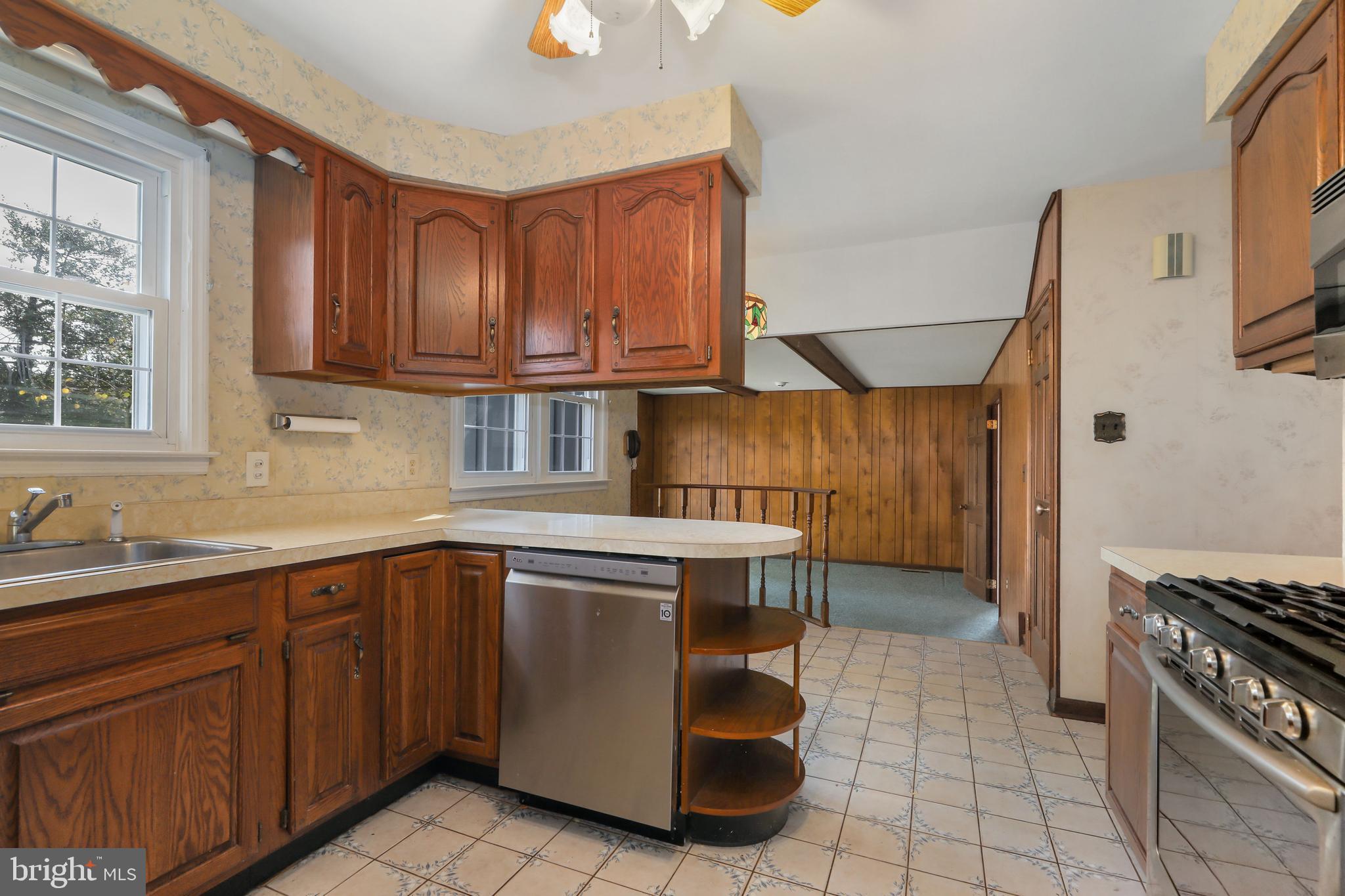 5 Colonial Court Clementon, NJ 08021 - Photo 17 of 38