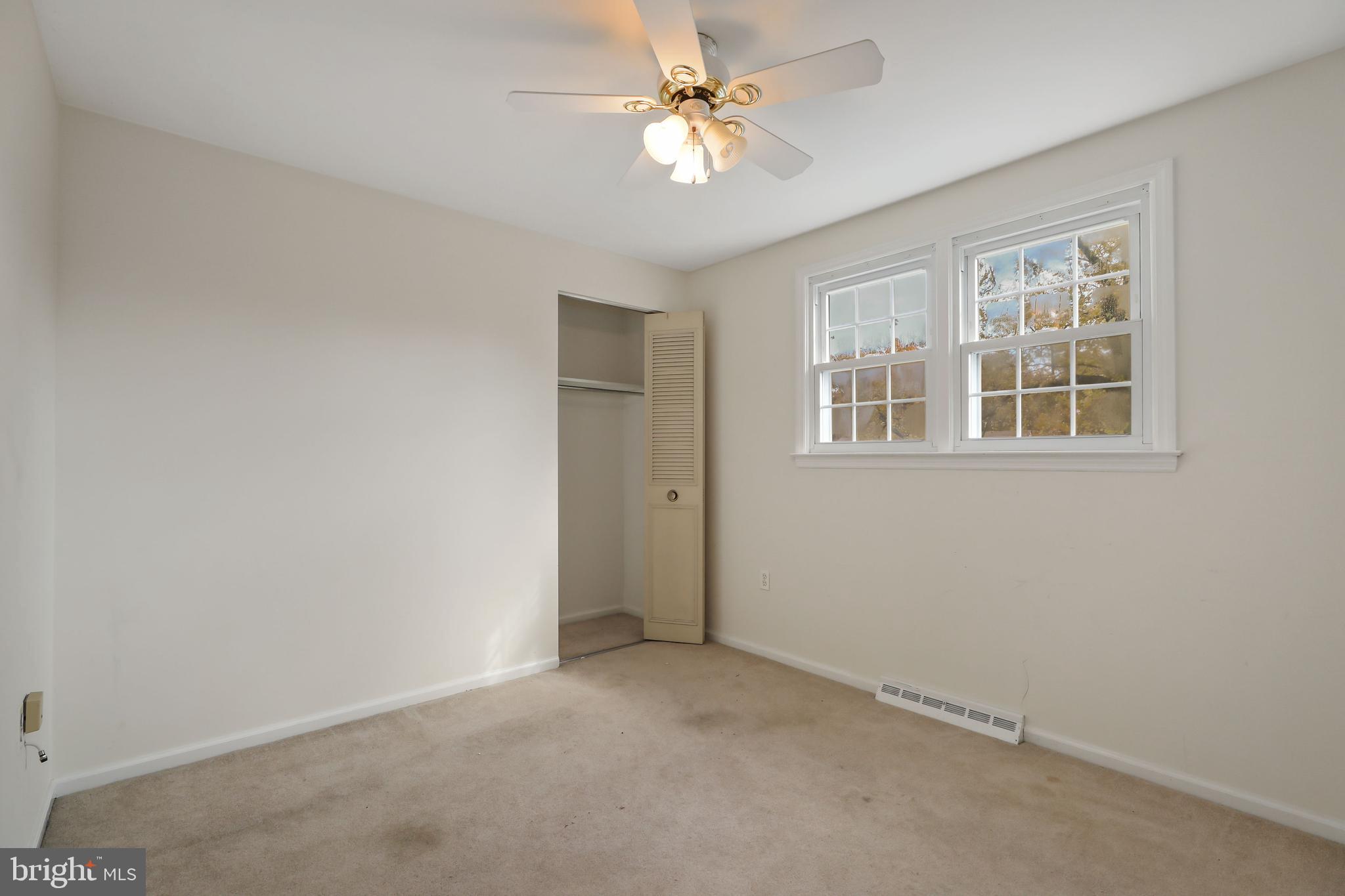 5 Colonial Court Clementon, NJ 08021 - Photo 23 of 38