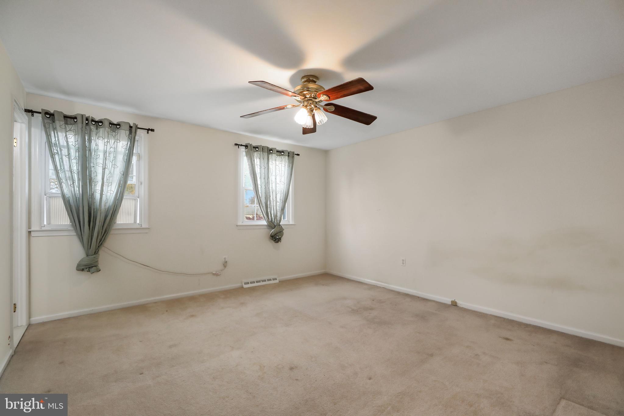 5 Colonial Court Clementon, NJ 08021 - Photo 25 of 38