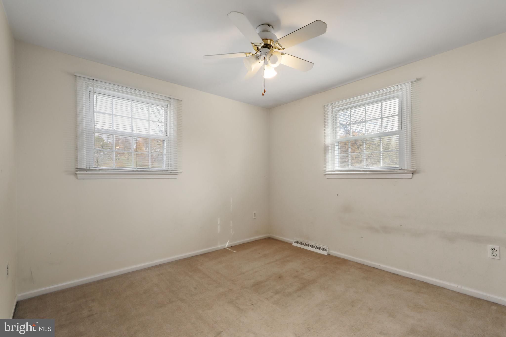 5 Colonial Court Clementon, NJ 08021 - Photo 28 of 38