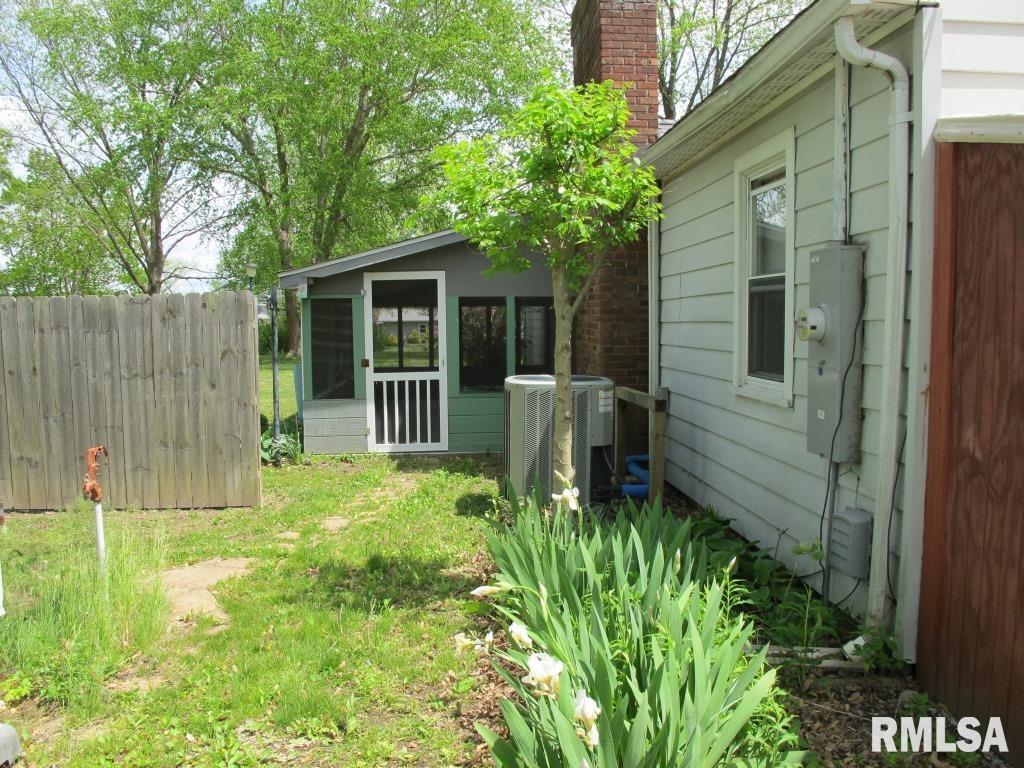 9234 Old Rte 13 Marion, IL 62959 - Photo 9 of 54 Gallery Image 9