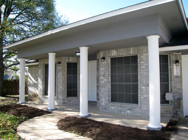 $415,000 | 1010 Magnolia Cove, Buda, TX 78610