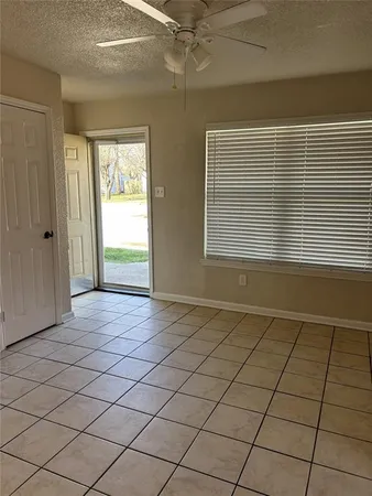 $1,400 | 904 North Frances Street, Unit A, Terrell, TX 75160