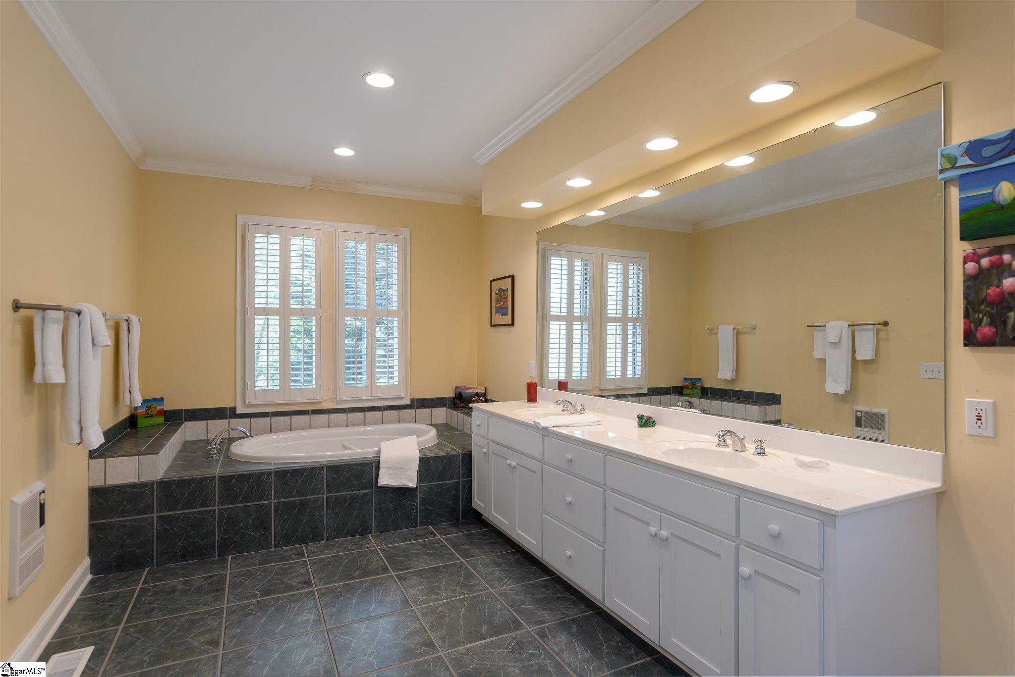 320 Mountain Summit Road Travelers Rest, SC 29690 - Photo 11 of 25 Gallery Image 11