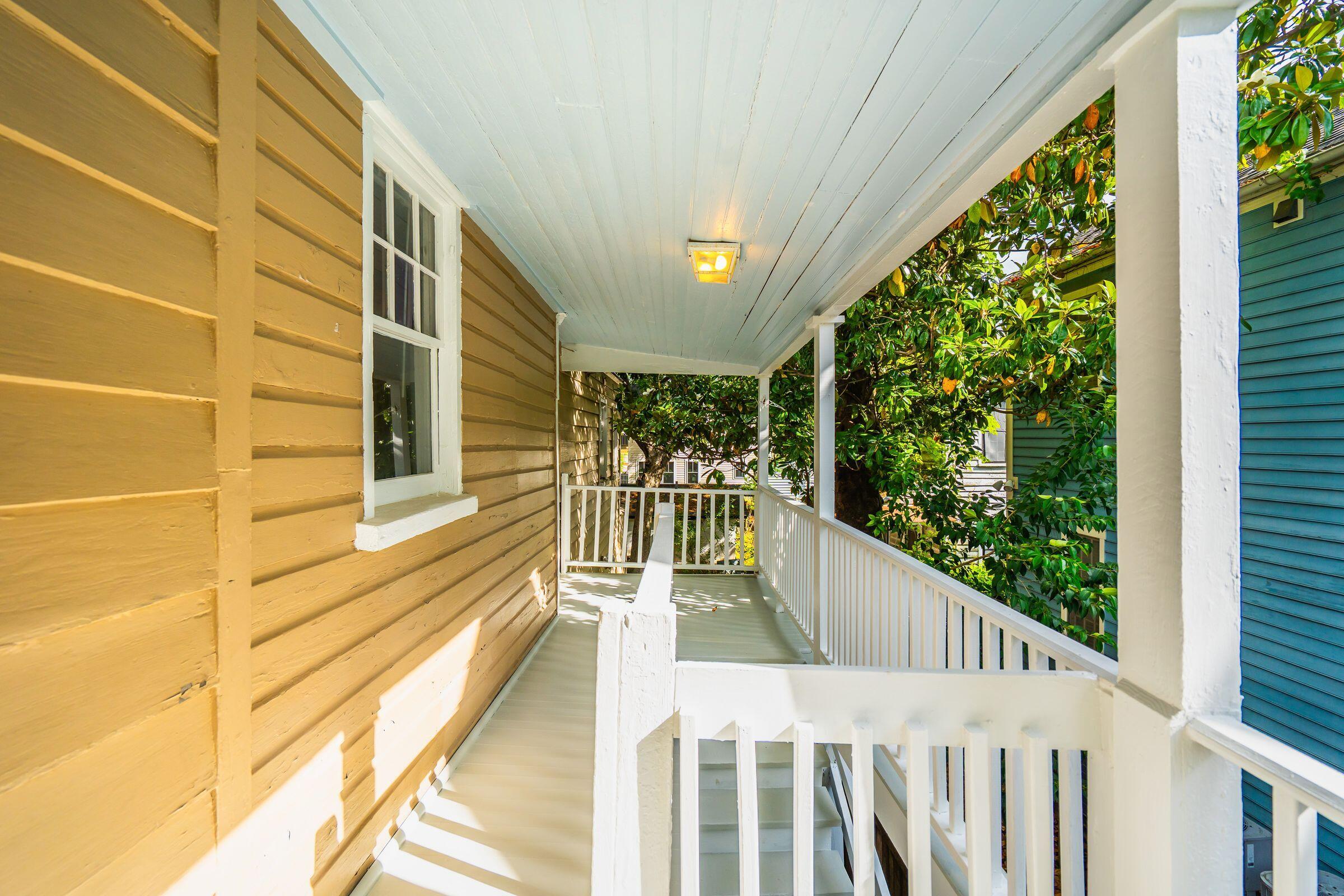 20 Amherst Street, Unit B Charleston, SC 29403 - Photo 7 of 34 20AmherstSt-KeenEyeMarketing-010
