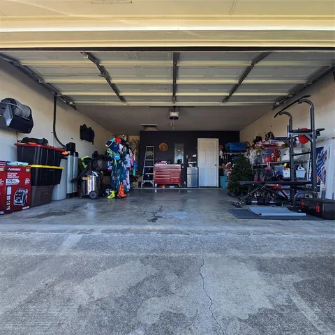 $299,900 | 212 Druse Lane, Jarrell, TX 76537