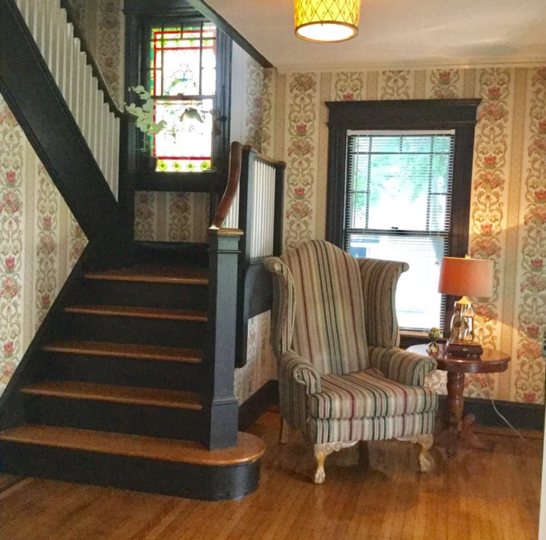 76 Pineywoods Avenue Springfield, MA 01108 - Photo 3 of 30