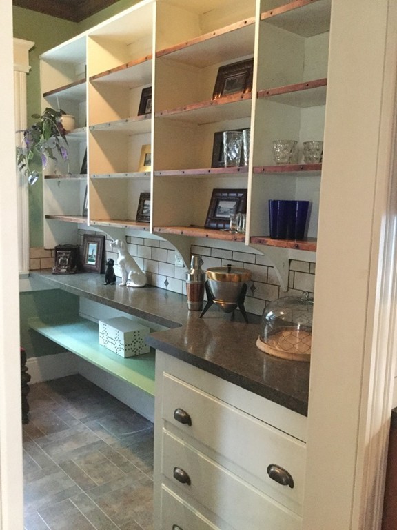 76 Pineywoods Avenue Springfield, MA 01108 - Photo 7 of 30