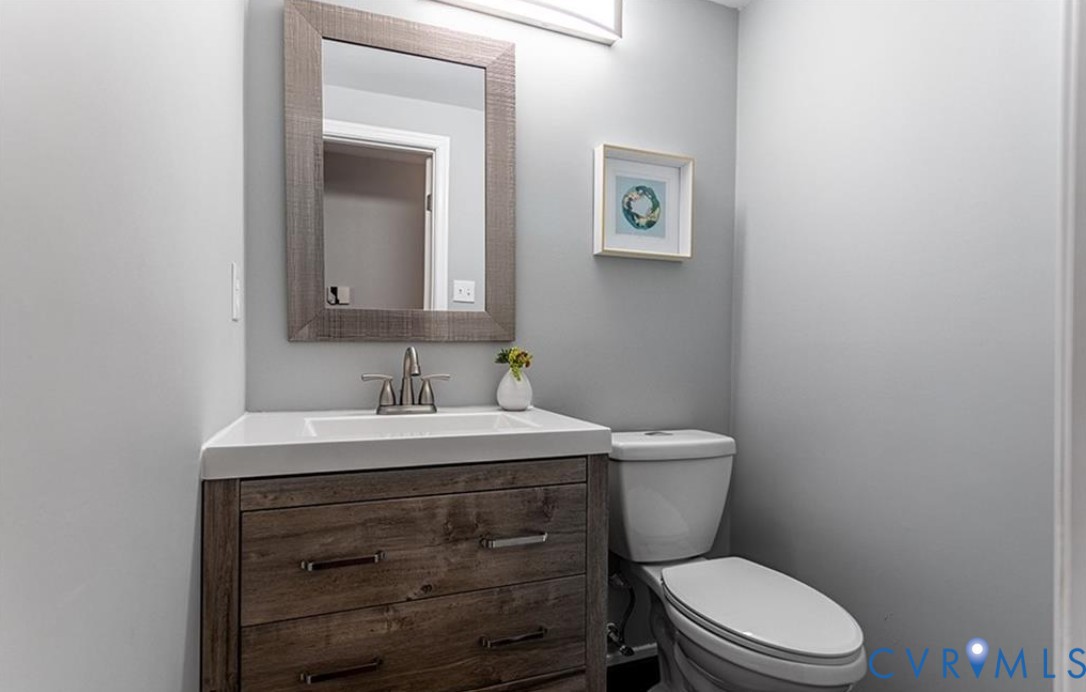 10312 Genlou Road Chesterfield, VA 23832 - Photo 7 of 18 Powder Room