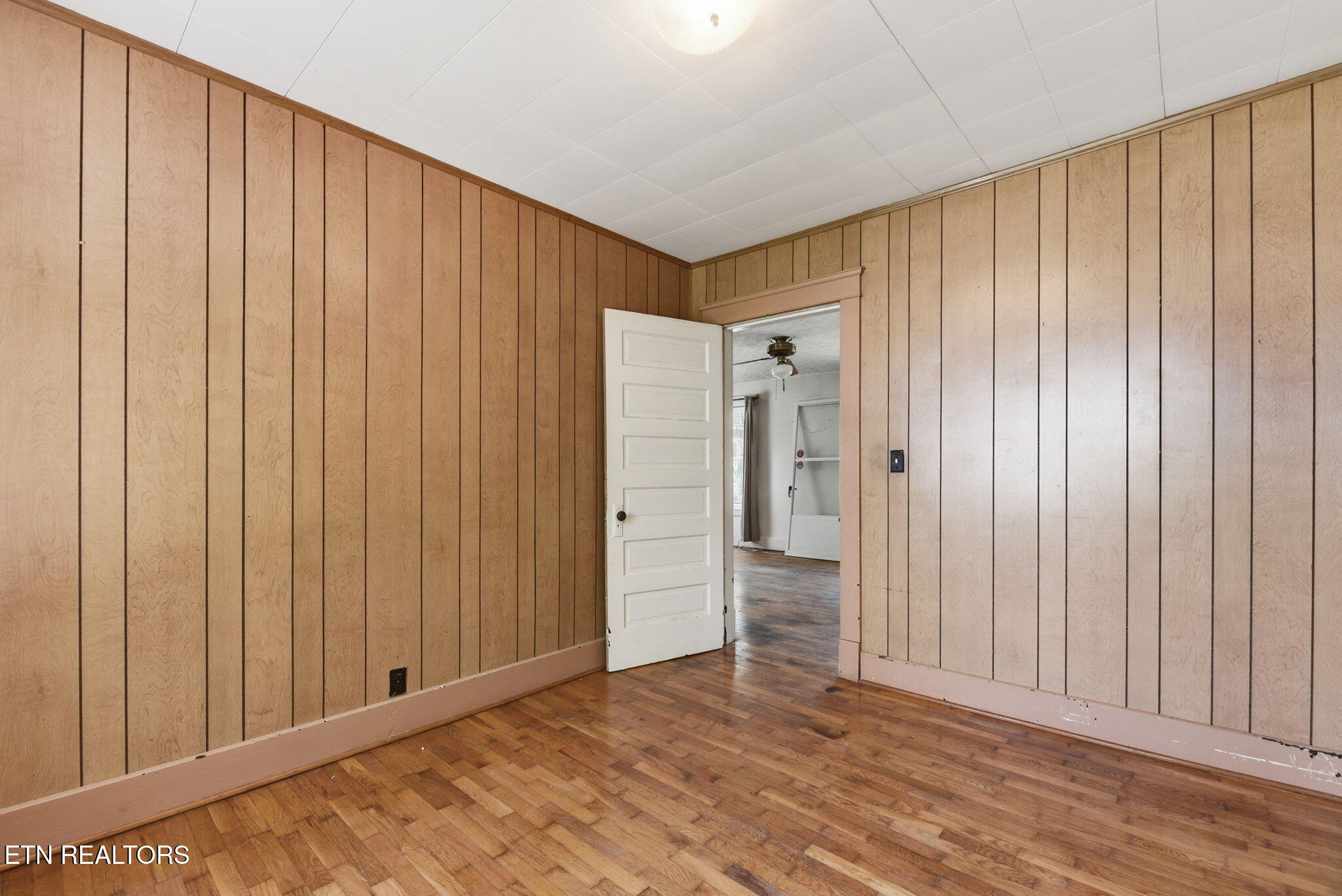 1426 Remsen Street Alcoa, TN 37701 - Photo 16 of 18 15-web-or-mls-DSC_4273