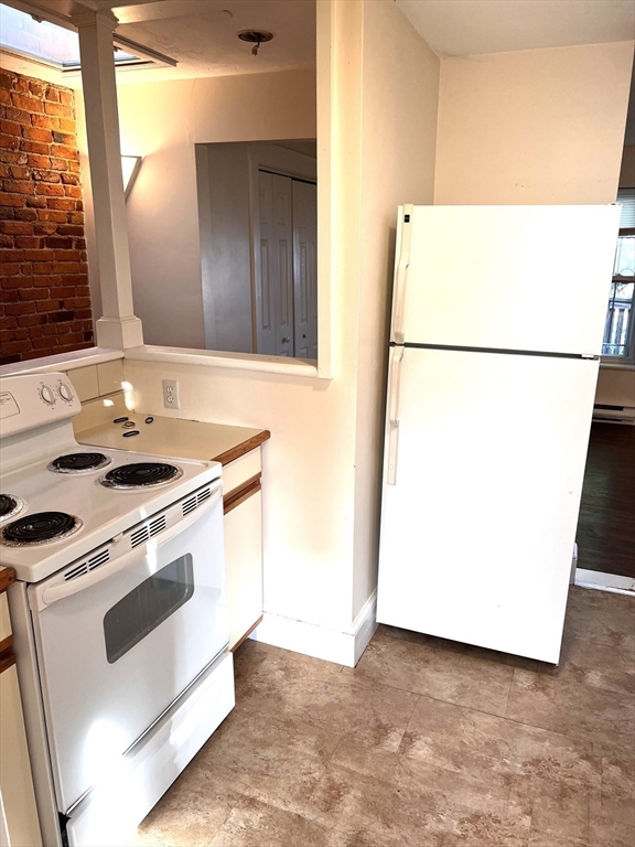 29 Division Street, Unit 3 Chelsea, MA 02150 - Photo 4 of 16 Gallery Image 4