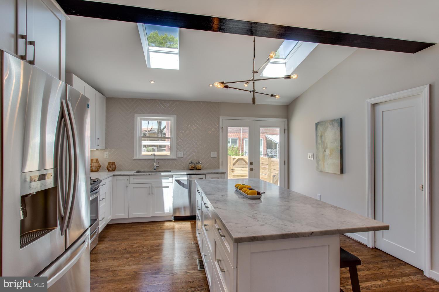 706 Decatur Place Northeast Washington, DC 20017 - Photo 7 of 23 Kitchen