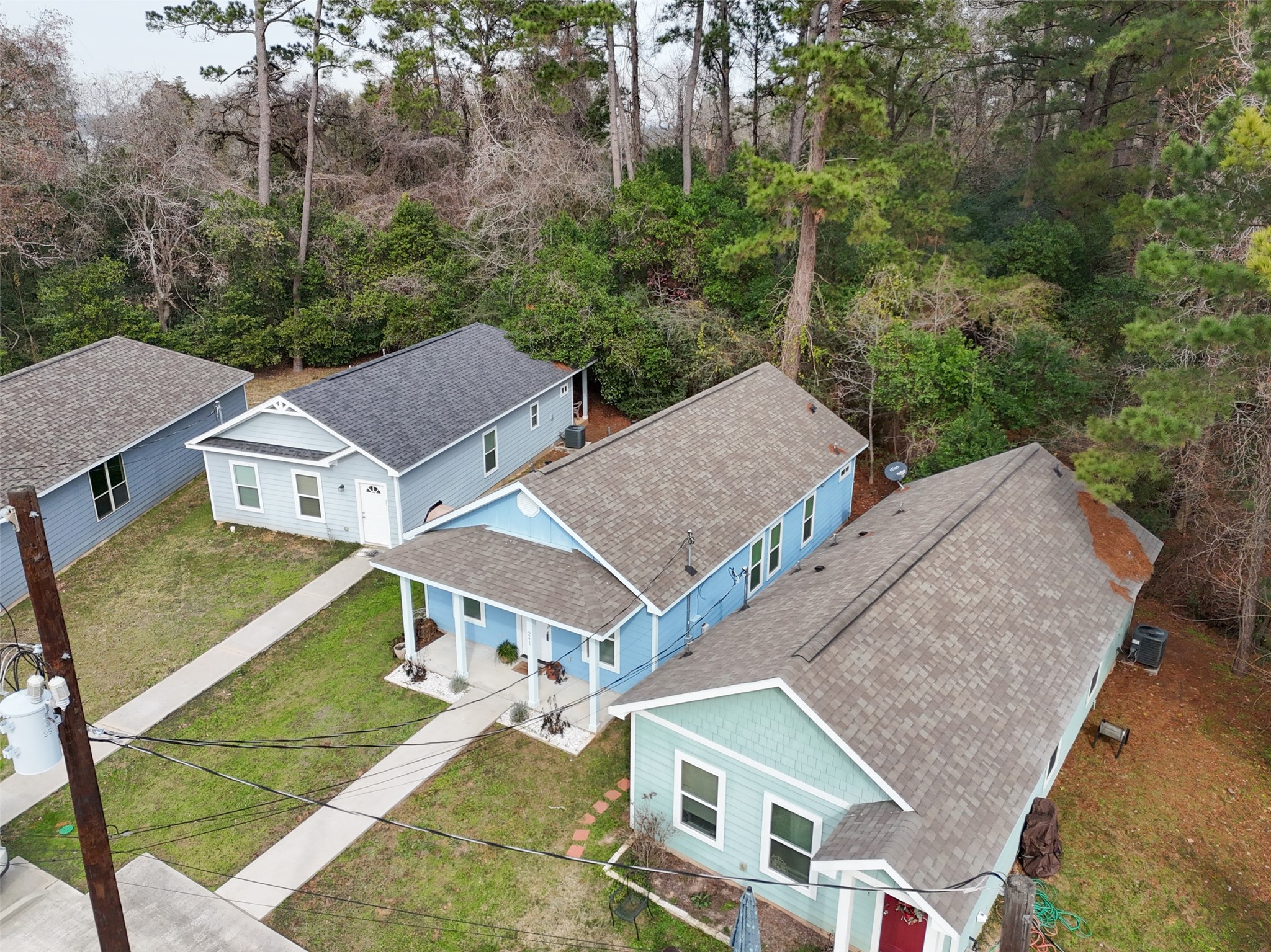 241 Ridgeside Court Montgomery, TX 77316 - Photo 27 of 30 an aerial view of a house