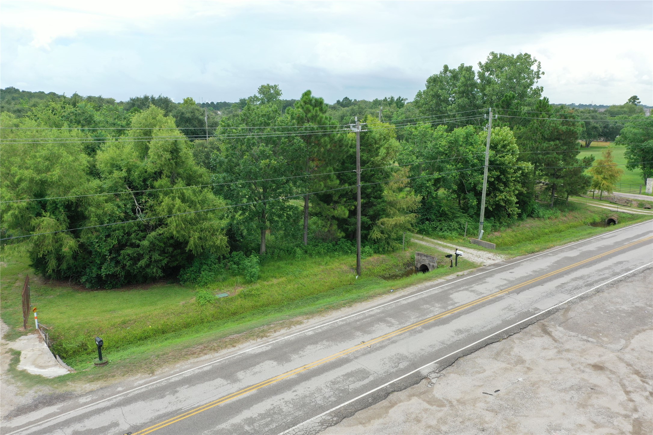 5110 Barbers Hill Road Baytown, TX 77521 - Photo 16 of 50