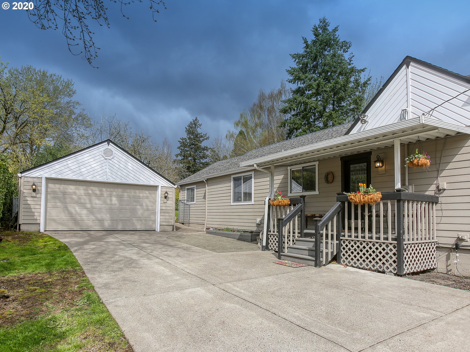 5939 Southwest Taylors Ferry Road Portland, OR 97219 - Photo 2 of 32 Gallery Image 2