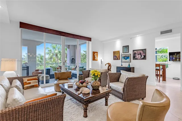 $2,870,000 | 727 Crandon Boulevard, Unit 401, Key Biscayne, FL 33149
