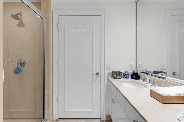 $2,870,000 | 727 Crandon Boulevard, Unit 401, Key Biscayne, FL 33149