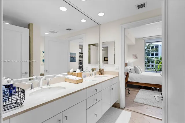 $2,870,000 | 727 Crandon Boulevard, Unit 401, Key Biscayne, FL 33149