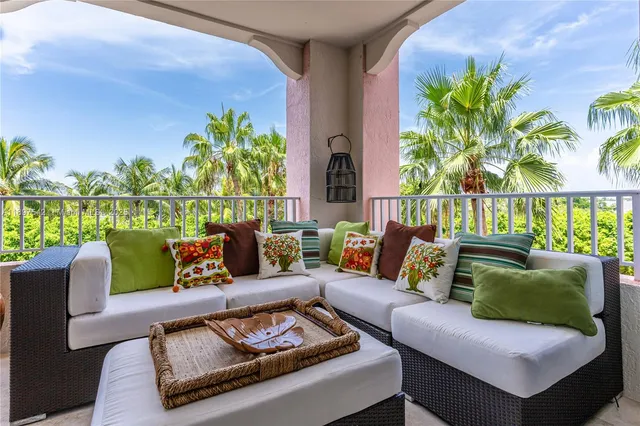 $2,870,000 | 727 Crandon Boulevard, Unit 401, Key Biscayne, FL 33149