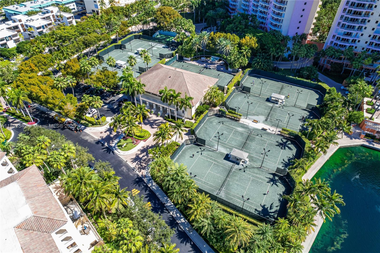 727 Crandon Boulevard, Unit 401 Key Biscayne, FL 33149 - Photo 43 of 57