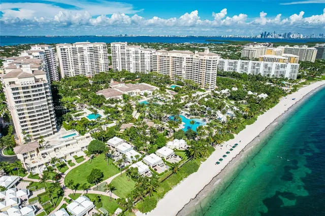 $2,870,000 | 727 Crandon Boulevard, Unit 401, Key Biscayne, FL 33149