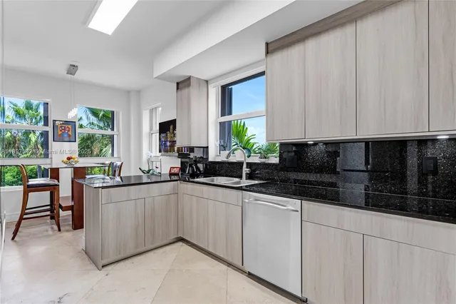 $2,870,000 | 727 Crandon Boulevard, Unit 401, Key Biscayne, FL 33149