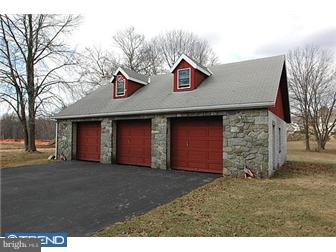 2206 Miller Road Chester Springs, PA 19425 - Photo 2 of 12 Garage