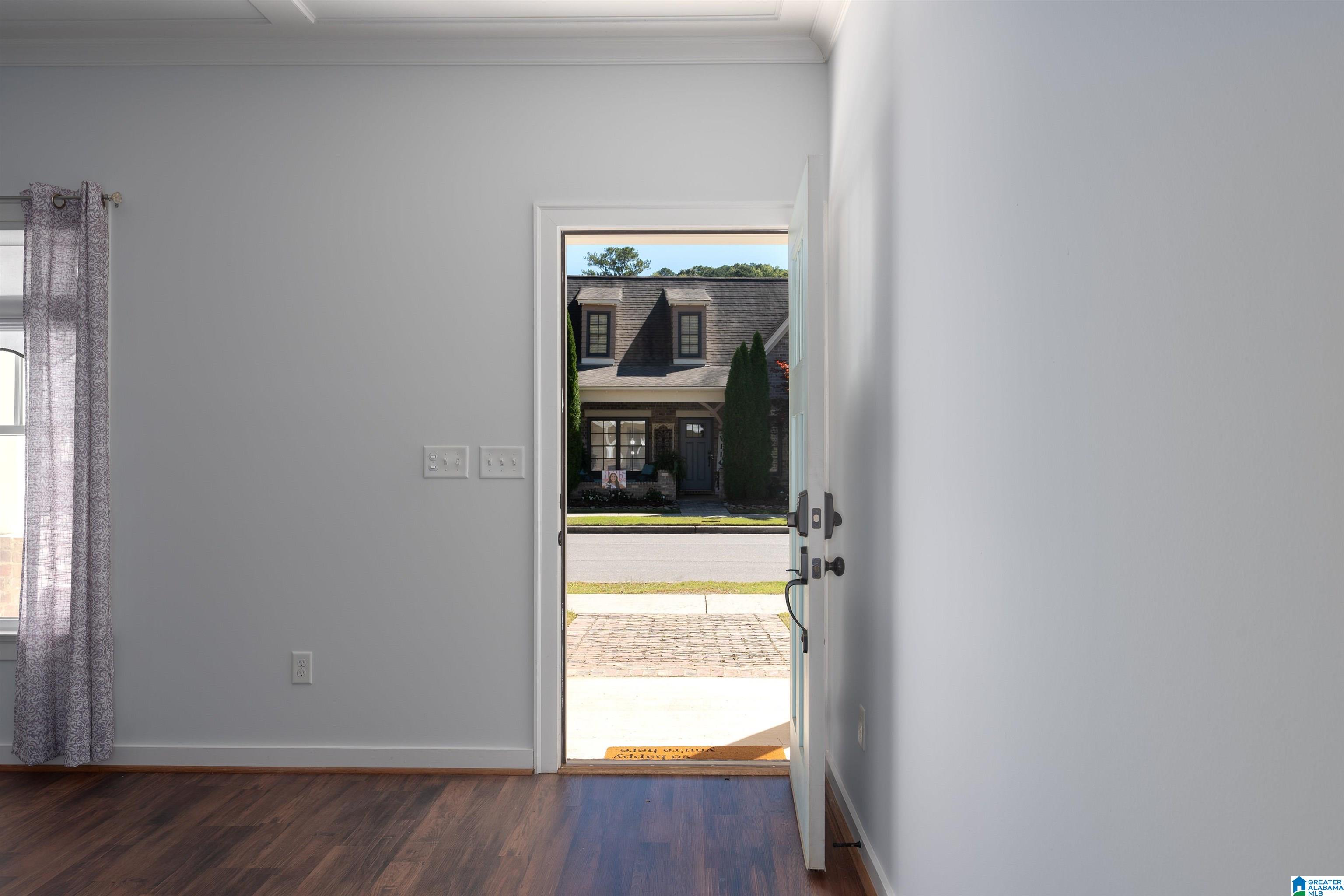 6484 Spring Street Trussville, AL 35173 - Photo 4 of 30