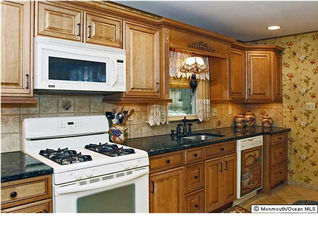23 Ivy Hill Road Red Bank, NJ 07701 - Photo 11 of 25 Additional Photo