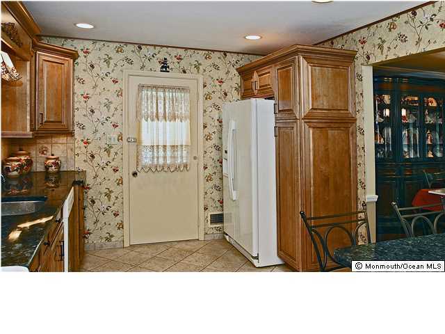 23 Ivy Hill Road Red Bank, NJ 07701 - Photo 8 of 25 Additional Photo