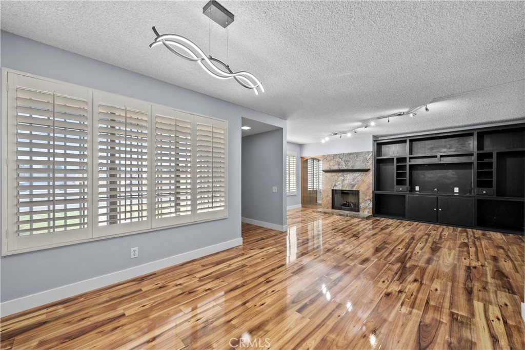 42805 15th Street West Lancaster, CA 93534 - Photo 6 of 28 Dining Room View