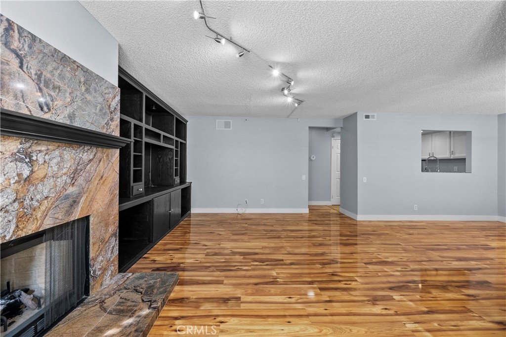 42805 15th Street West Lancaster, CA 93534 - Photo 8 of 28