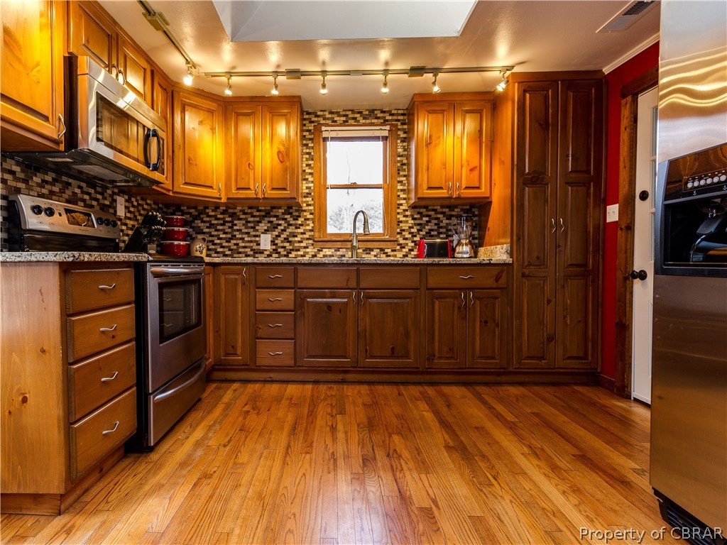9421 Line Fence Road Hayes, VA 23072 - Photo 3 of 41 Gallery Image 3