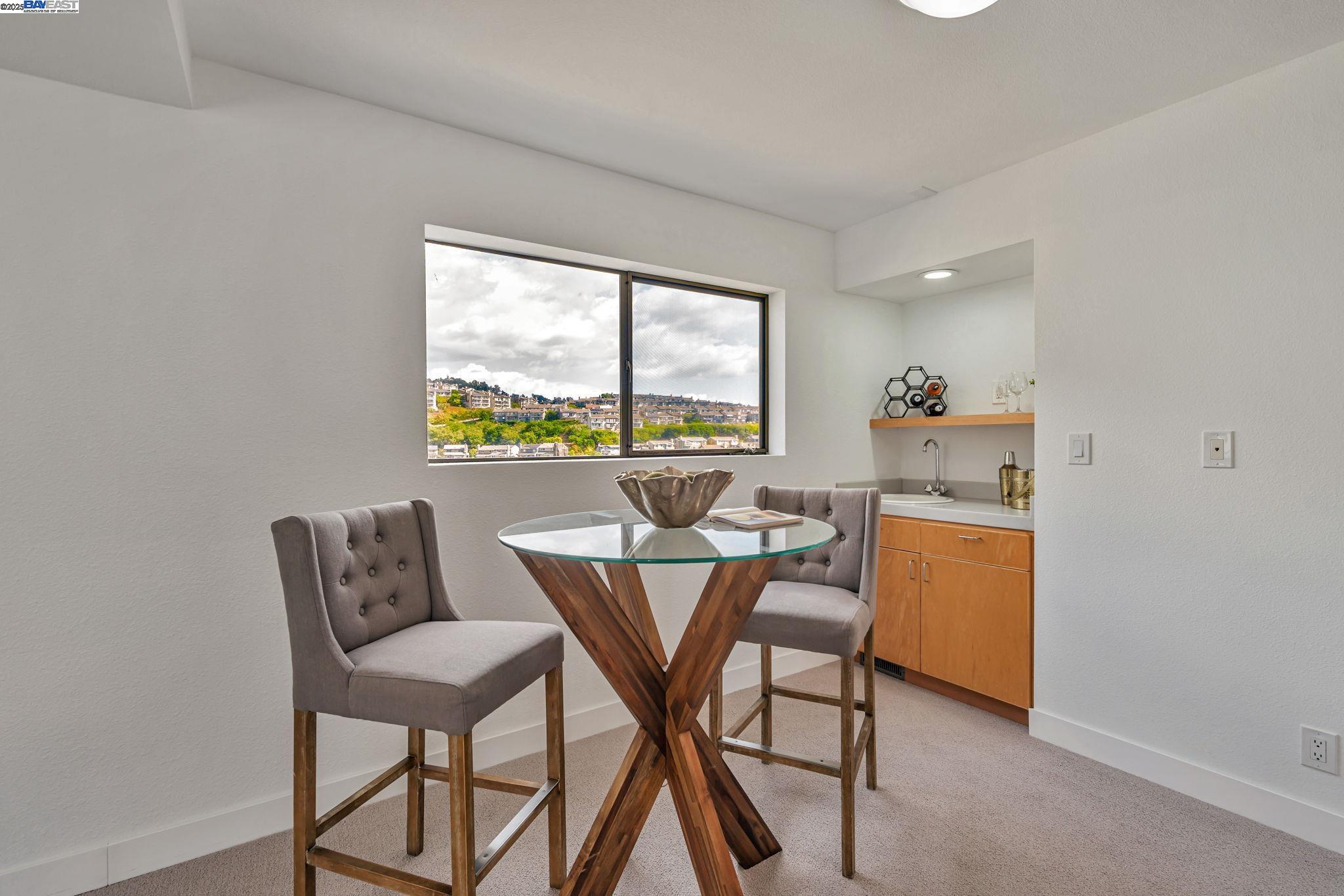 1522 Grand View Drive Berkeley, CA 94705 - Photo 20 of 56