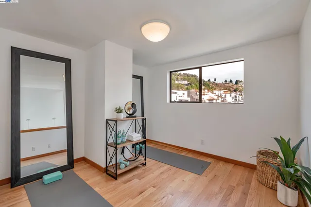 $1,895,000 | 1522 Grand View Drive, Berkeley, CA 94705