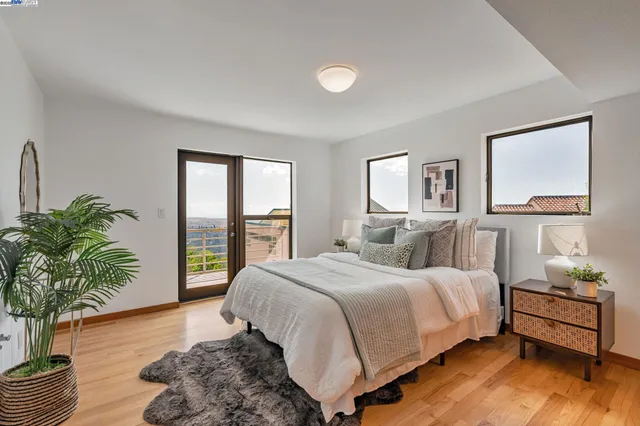 $1,895,000 | 1522 Grand View Drive, Berkeley, CA 94705