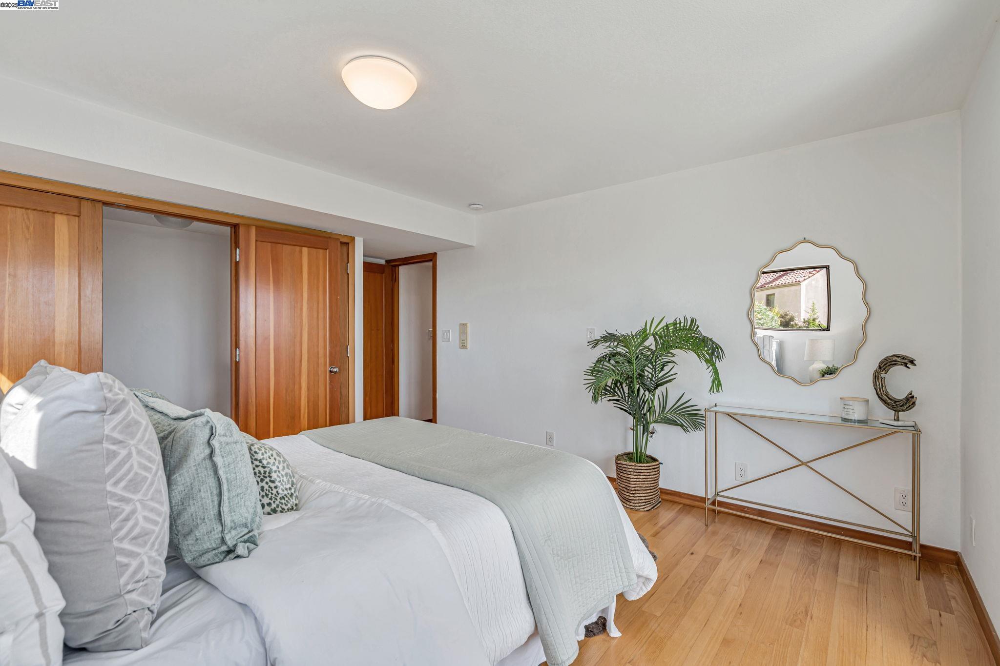 1522 Grand View Drive Berkeley, CA 94705 - Photo 31 of 56