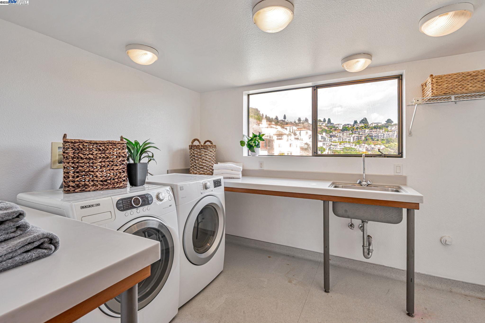 1522 Grand View Drive Berkeley, CA 94705 - Photo 40 of 56