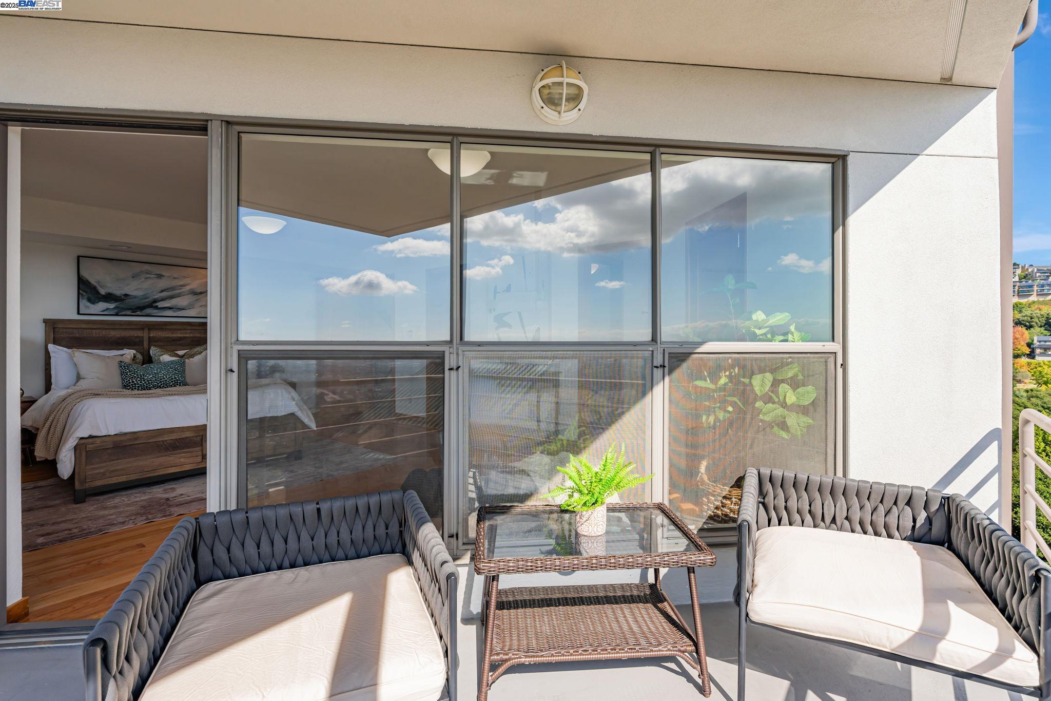 1522 Grand View Drive Berkeley, CA 94705 - Photo 43 of 56