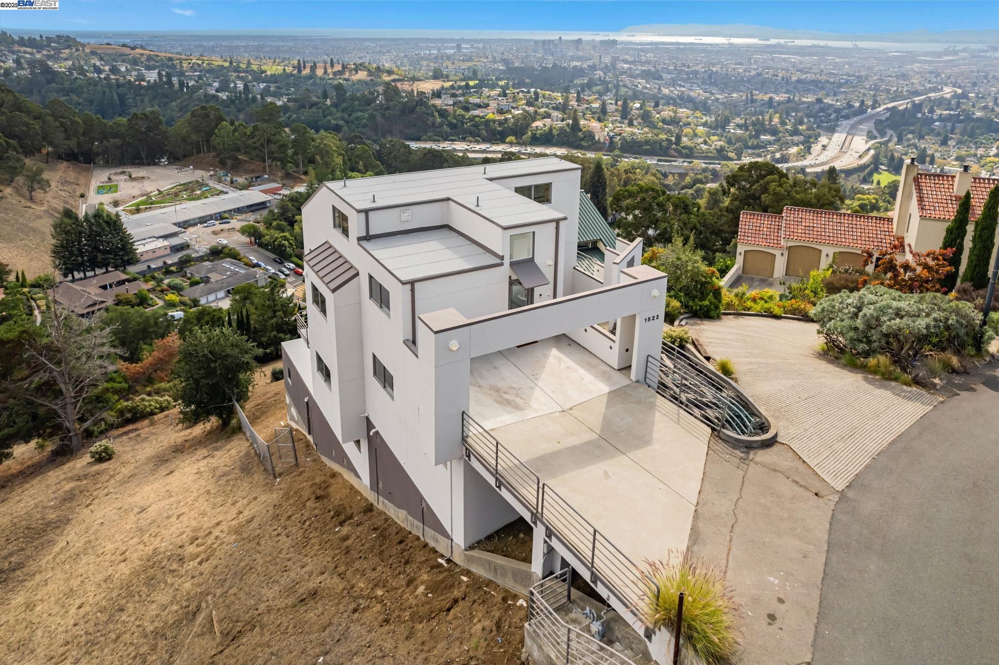 1522 Grand View Drive Berkeley, CA 94705 - Photo 48 of 56