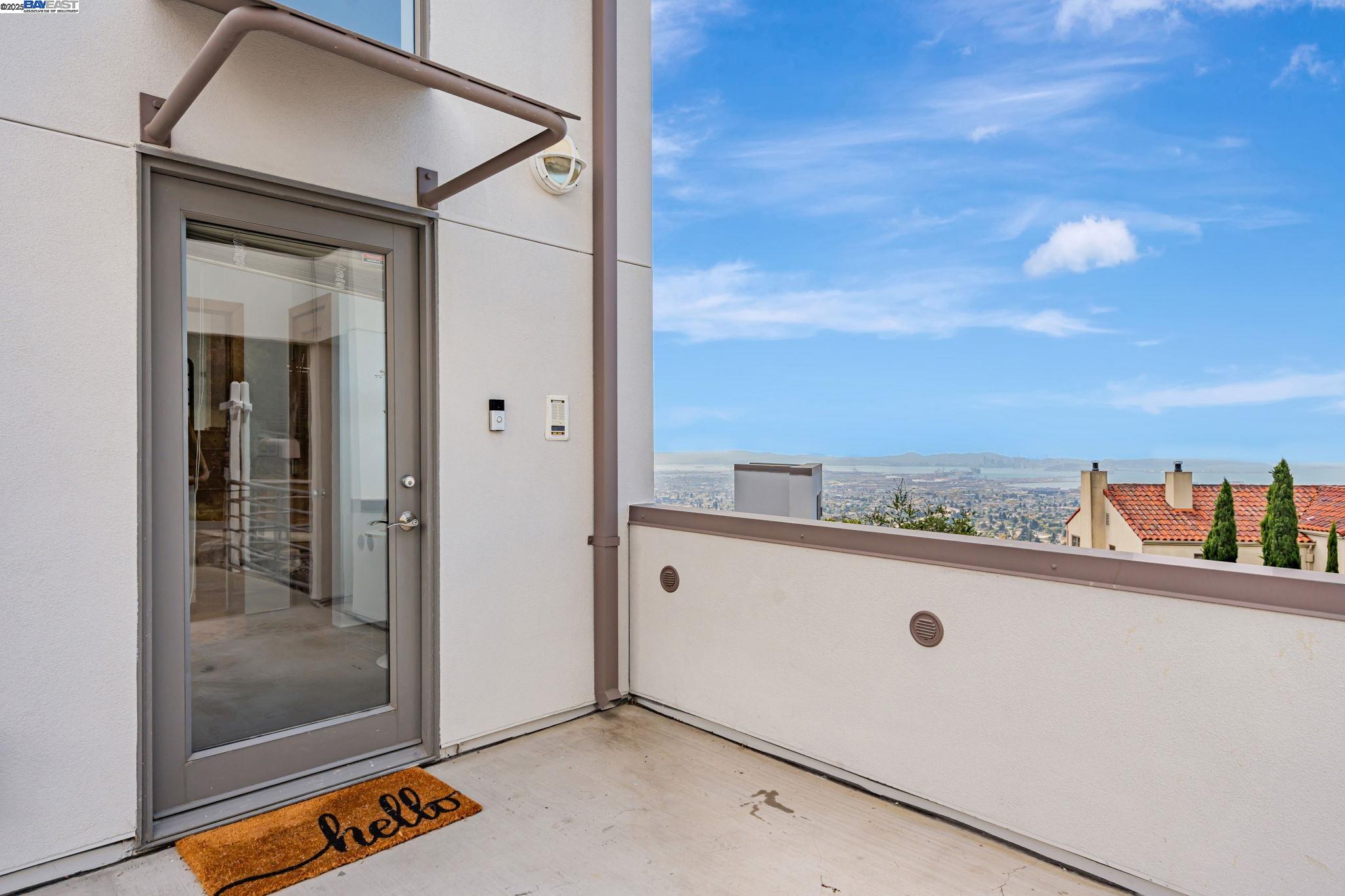 1522 Grand View Drive Berkeley, CA 94705 - Photo 6 of 56