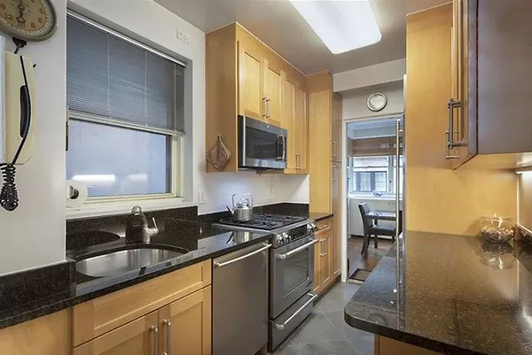 $10,500 | 20 East 68th Street, Unit 5A | Lenox Hill