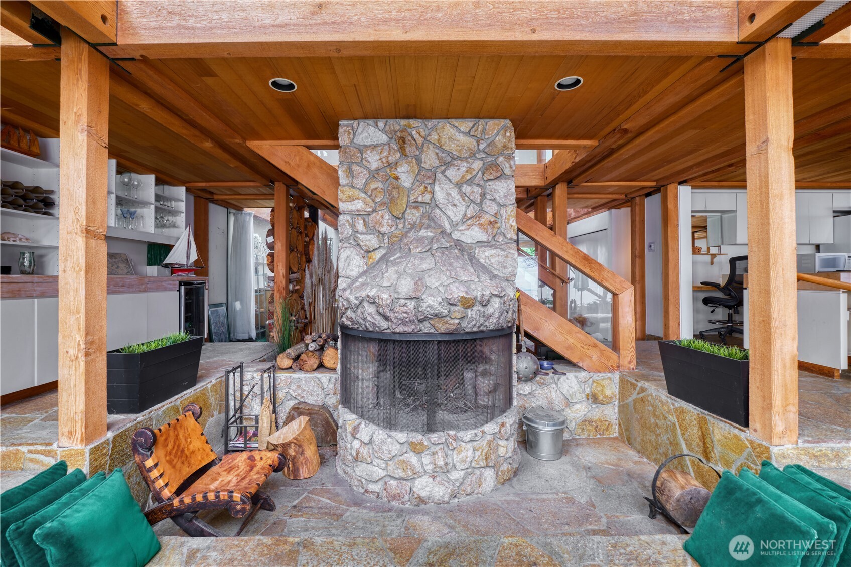 731 Kendor Drive Point Roberts, WA 98281 - Photo 17 of 40 a view of a living room with a couch