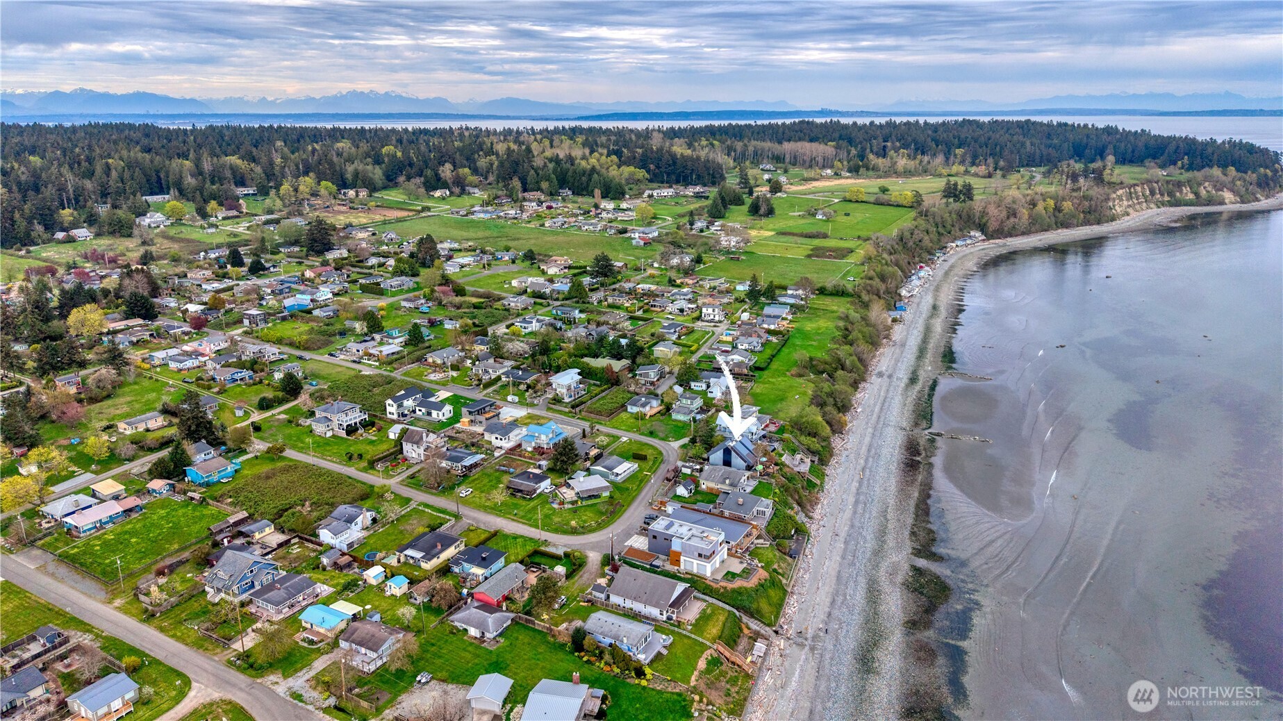 731 Kendor Drive Point Roberts, WA 98281 - Photo 4 of 40 a view of a city with lots of trees