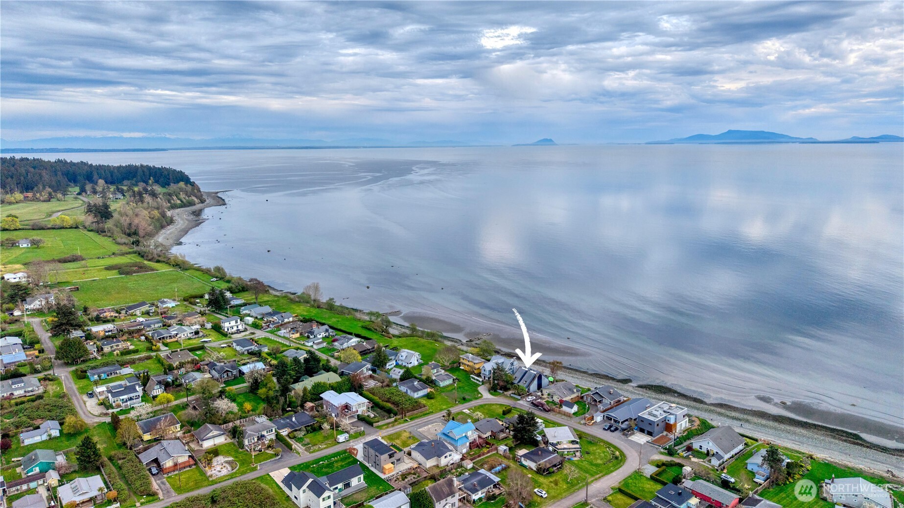731 Kendor Drive Point Roberts, WA 98281 - Photo 6 of 40