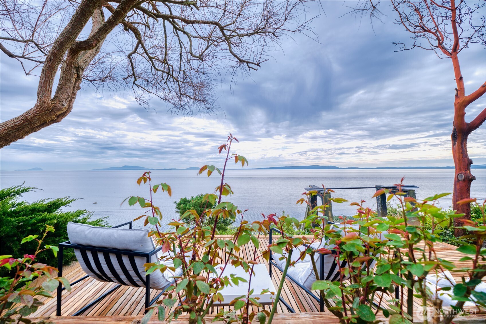 731 Kendor Drive Point Roberts, WA 98281 - Photo 7 of 40 a backyard of a house with lots of green space