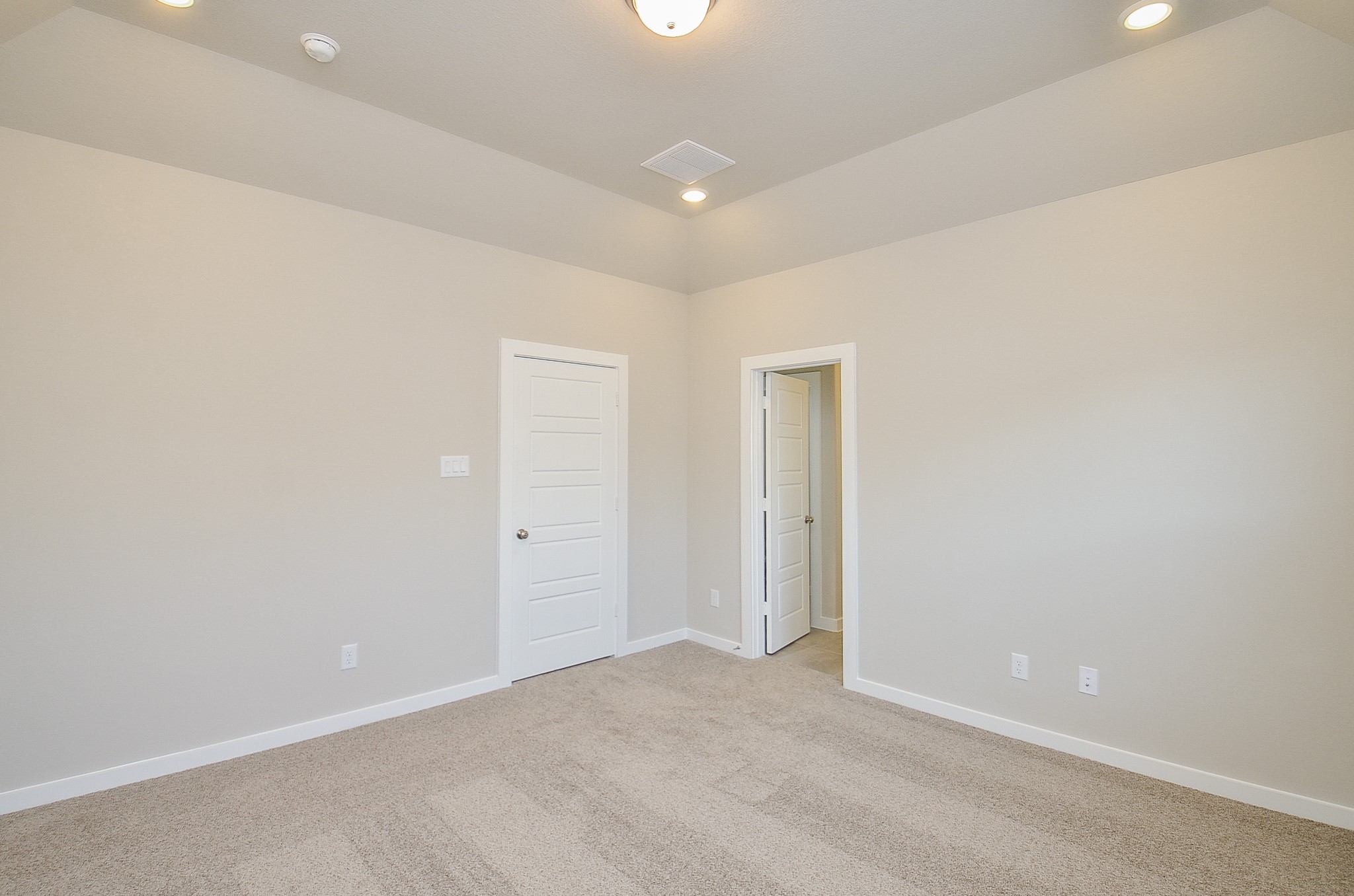 3107 Boulder Rnch Drive Houston, TX 77063 - Photo 23 of 40 a view of an empty room